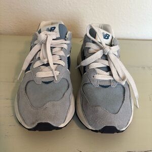 New Balance 57/40 - Size 9